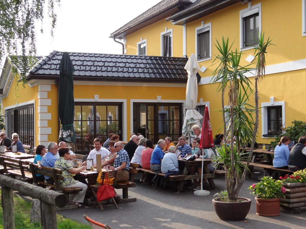 Perbersdorfer Heuriger Hotell Neuhofen an der Ybbs Exteriör bild